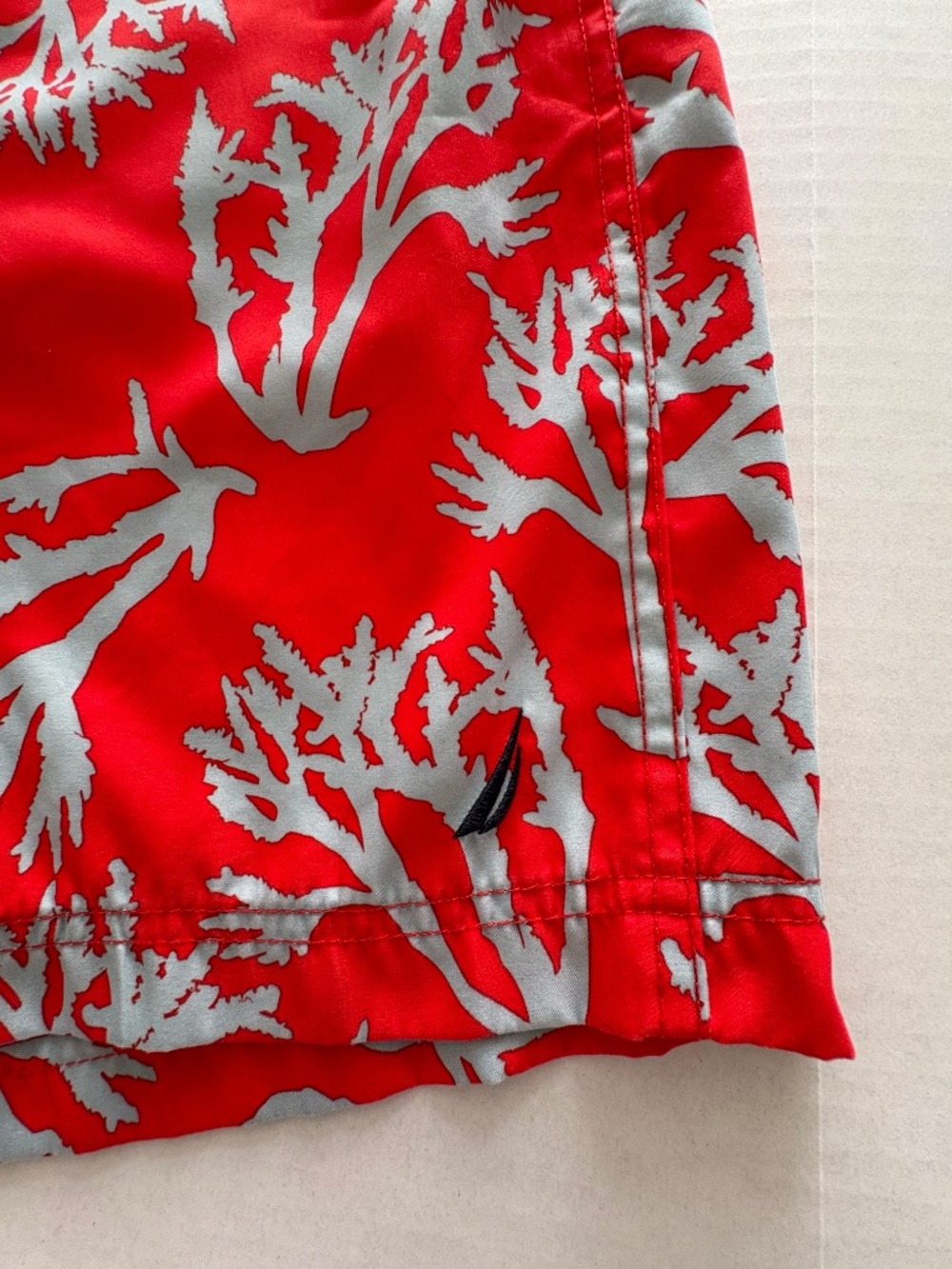 NAUTICA Red Coral Reef Print Men's Swim Trunks - Size L. - Picture 2 of 10